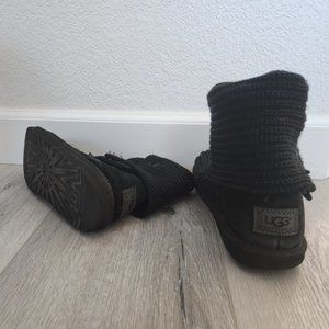 Knitted UGGS Black. Womens size 7